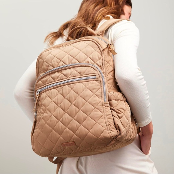✨NWT✨ Vera Bradley Meadowlark Tan Backpack - Picture 3 of 9